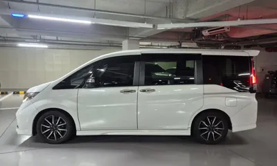 Honda Stepwgn 2016, 35000 км, за 25780.03 USD
