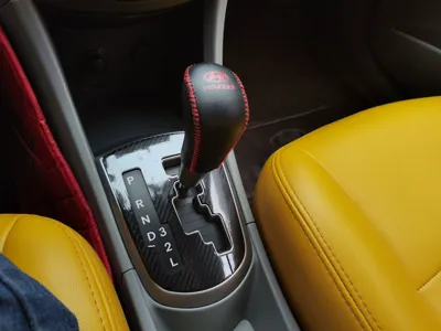 Hyundai Verna (older generation) 2016, 95100 км, за 5448 USD - фото 17