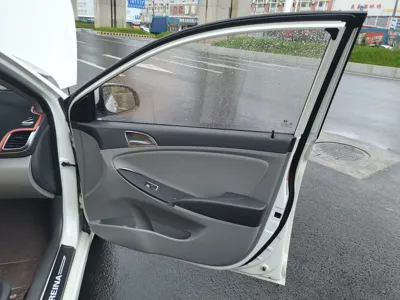 Hyundai Verna (older generation) 2016, 95100 км, за 5448 USD - фото 24