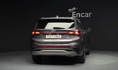 Hyundai Santafe 2022, 153942 км, за 12611.32 USD