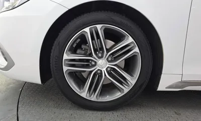 Hyundai Grandeur 2018, 159669 км, за 10076.05 USD