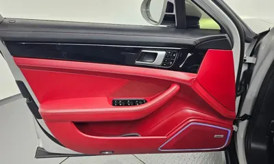 Porsche Panamera 2021, 53589 км, за 65110.35 USD - фото 24