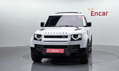 Land Rover Defender 2022, 47046 км, за 49487.94 USD