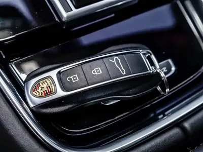 Porsche Panamera 2021, 36600 км, за 92405.51 USD - фото 24