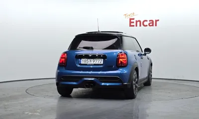 MINI Cooper 2023, 36545 км, за 16381.71 USD