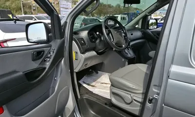 Hyundai Starex 2017, 127884 км, за 6761.19 USD - фото 11