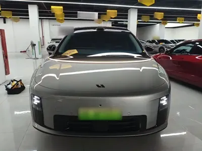 Li Auto 理想i8 2026, 3200 км, за 45688.92 USD
