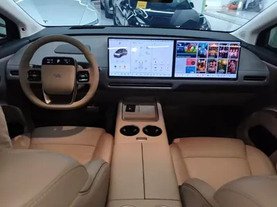 Li Auto 理想i8 2026, 3200 км, за 45688.92 USD - фото 10