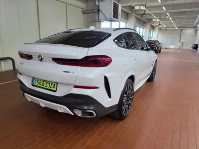 BMW X6 2026, 4966 км, за 70857.41 USD