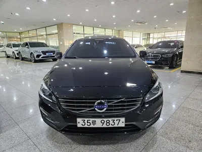 Volvo S60 2014, 164016 км, за 3893.91 USD
