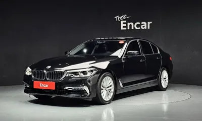 BMW 5-Series · 2018 год