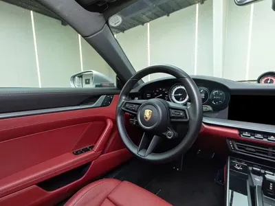Porsche 911 2022, 16000 км, за 142395.47 USD