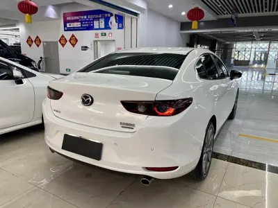 Mazda 3 Axela 2022, 23000 км, за 13801.97 USD