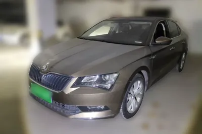 Skoda Superb · 2018 год