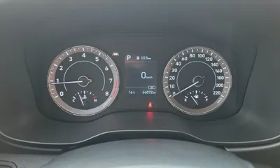 Hyundai Venue 2020, 66071 км, за 8730.47 USD - фото 9