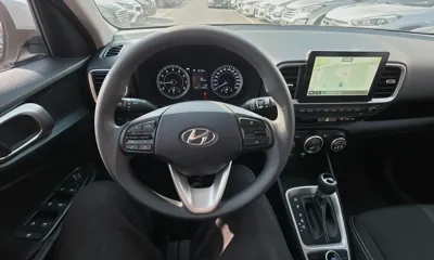 Hyundai Venue 2020, 66071 км, за 8730.47 USD - фото 12