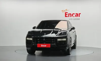 Porsche Cayenne 2025, 13184 км, за 103217.8 USD