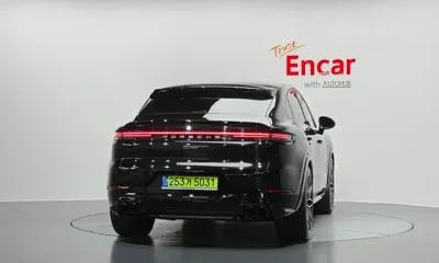Porsche Cayenne 2025, 13184 км, за 103217.8 USD