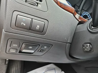Hyundai Equus 2010, 96578 км, за 3252.67 USD - фото 17