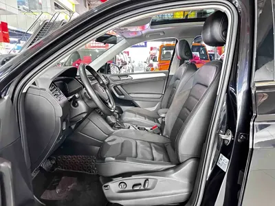 Volkswagen Tiguan L 2020, 86000 км, за 11480.1 USD