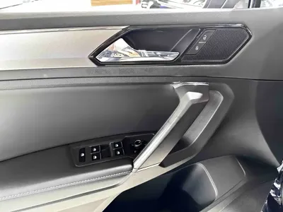 Volkswagen Tiguan L 2020, 86000 км, за 11480.1 USD - фото 6