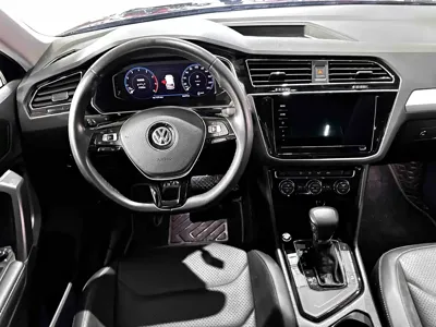 Volkswagen Tiguan L 2020, 86000 км, за 11480.1 USD - фото 10