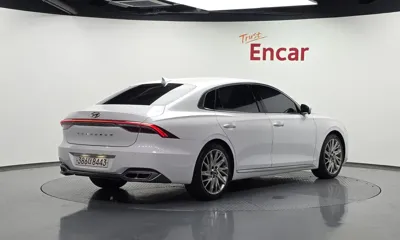 Hyundai Grandeur 2020, 186563 км, за 12217.03 USD