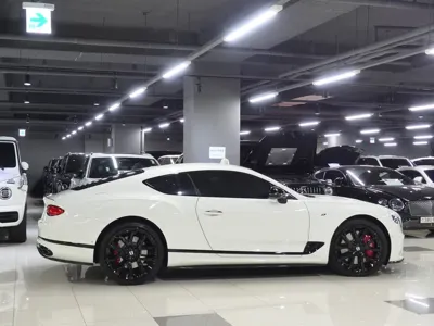 Bentley Continental 2023, 15200 км, за 168652.66 USD