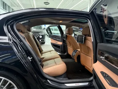 BMW 7 Series 2015, 93000 км, за 17386.42 USD - фото 20
