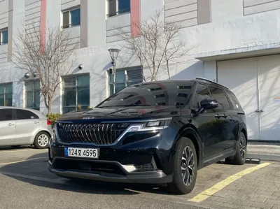 Kia Canival 2023, 92000 км, за 7098.74 USD