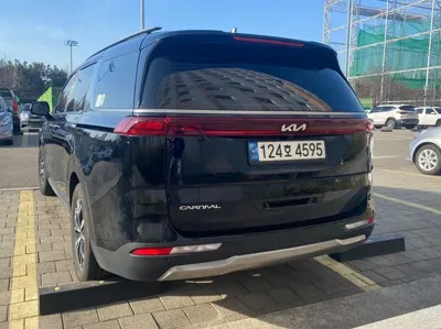 Kia Canival 2023, 92000 км, за 7098.74 USD