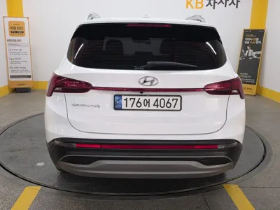 Hyundai Santafe 2022, 132633 км, за 15562.93 USD - фото 4