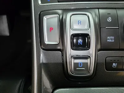 Hyundai Santafe 2022, 132633 км, за 15562.93 USD - фото 9