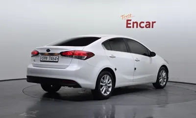 Kia K3 2016, 77512 км, за 4225.44 USD - фото 2