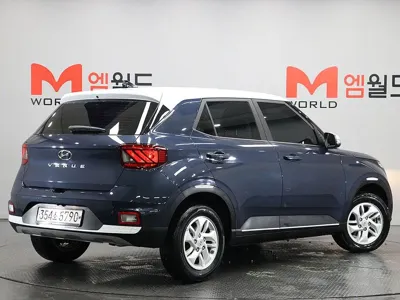 Hyundai Venue 2020, 19237 км, за 9706.85 USD