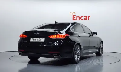 Hyundai Genesis 2015, 172595 км, за 5445.35 USD