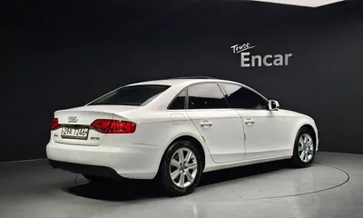 Audi A4 2012, 187792 км, за 2379.69 USD