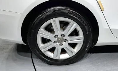 Audi A4 2012, 187792 км, за 2379.69 USD
