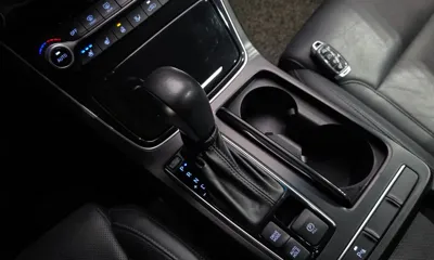 Hyundai Grandeur 2017, 111740 км, за 7807.51 USD - фото 9