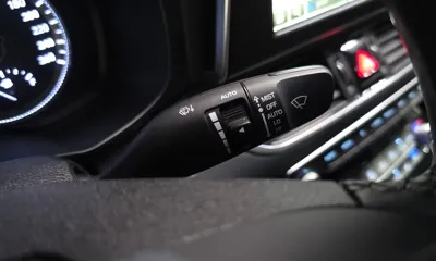 Hyundai Grandeur 2017, 111740 км, за 7807.51 USD - фото 31