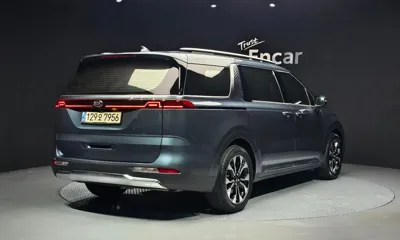 Kia Canival 2021, 83020 км, за 19869.72 USD