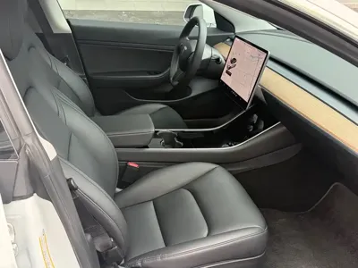 Tesla Model 3 2021, 80000 км, за 9564.26 USD - фото 7