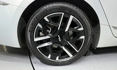 Kia K8 2025, 76817 км, за 21758.97 USD