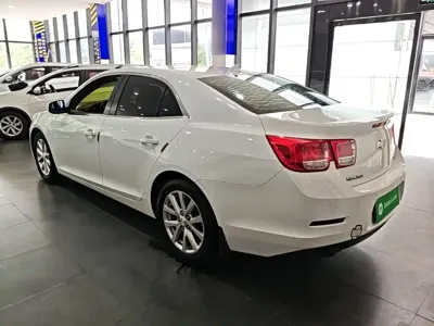 Chevrolet Malibu 2015, 89800 км, за 3358.41 USD