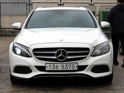 Mercedes-Benz C-Class · 2017 год