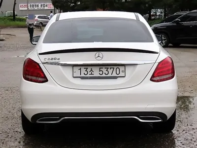 Mercedes-Benz C-Class 2017, 183957 км, за 8467.9 USD