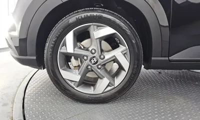 Hyundai Venue 2022, 62825 км, за 11618.75 USD