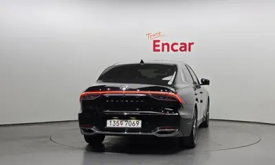 Hyundai Grandeur 2022, 137161 км, за 12018.5 USD