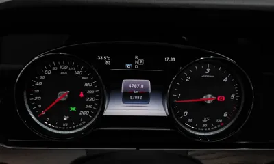 Mercedes-Benz E-Class 2019, 57082 км, за 18642.51 USD - фото 8
