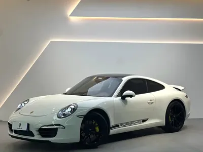 Porsche 911 · 2015 год